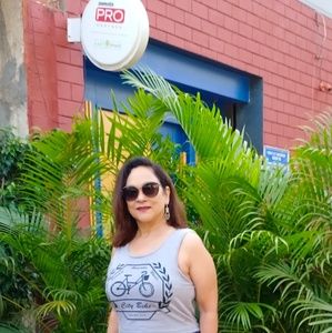 Meet your Posher, Achla